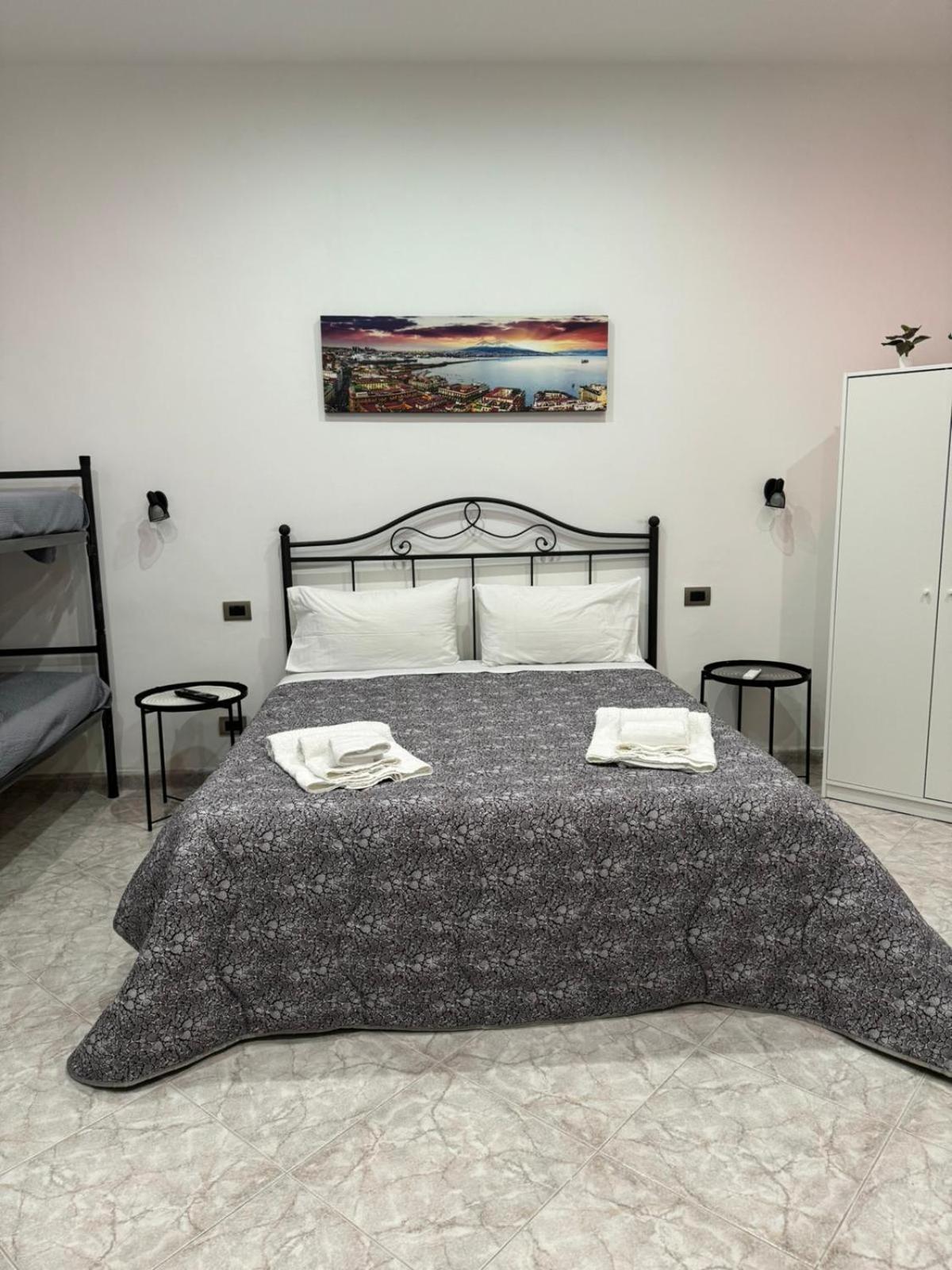 B&B Partenope Наполи Екстериор снимка